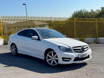 Used Mercedes-Benz C Class 2015 for sale - 79158325: Photo