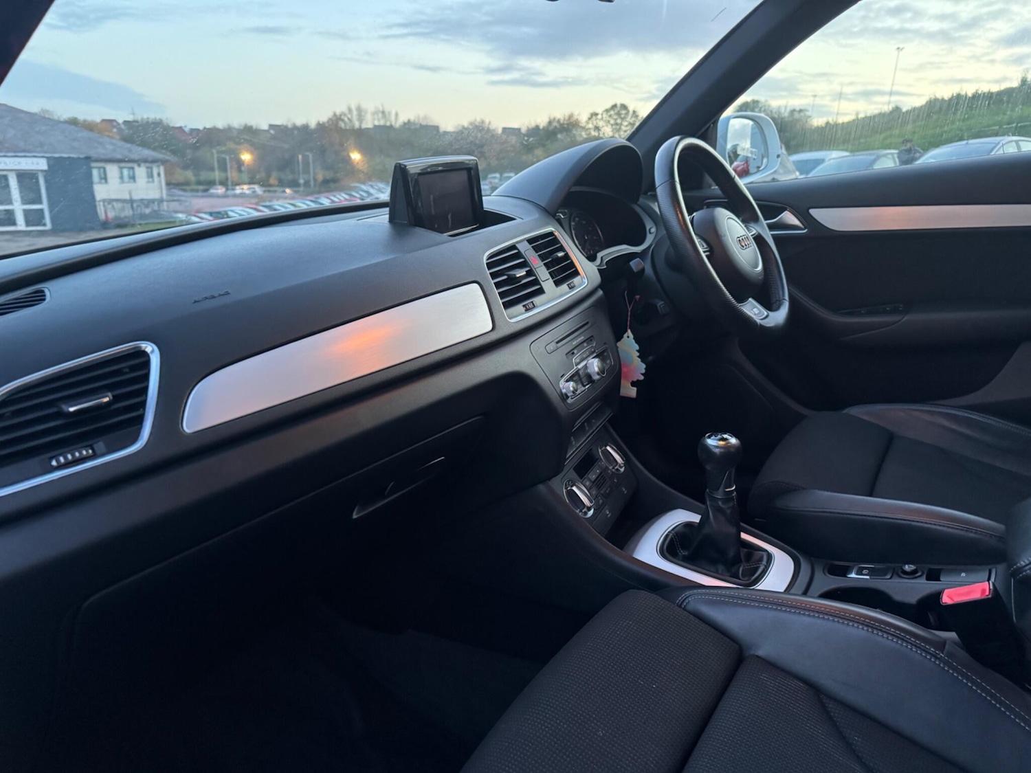 Used Audi Q3 2014 for sale - 76060454: Photo 11