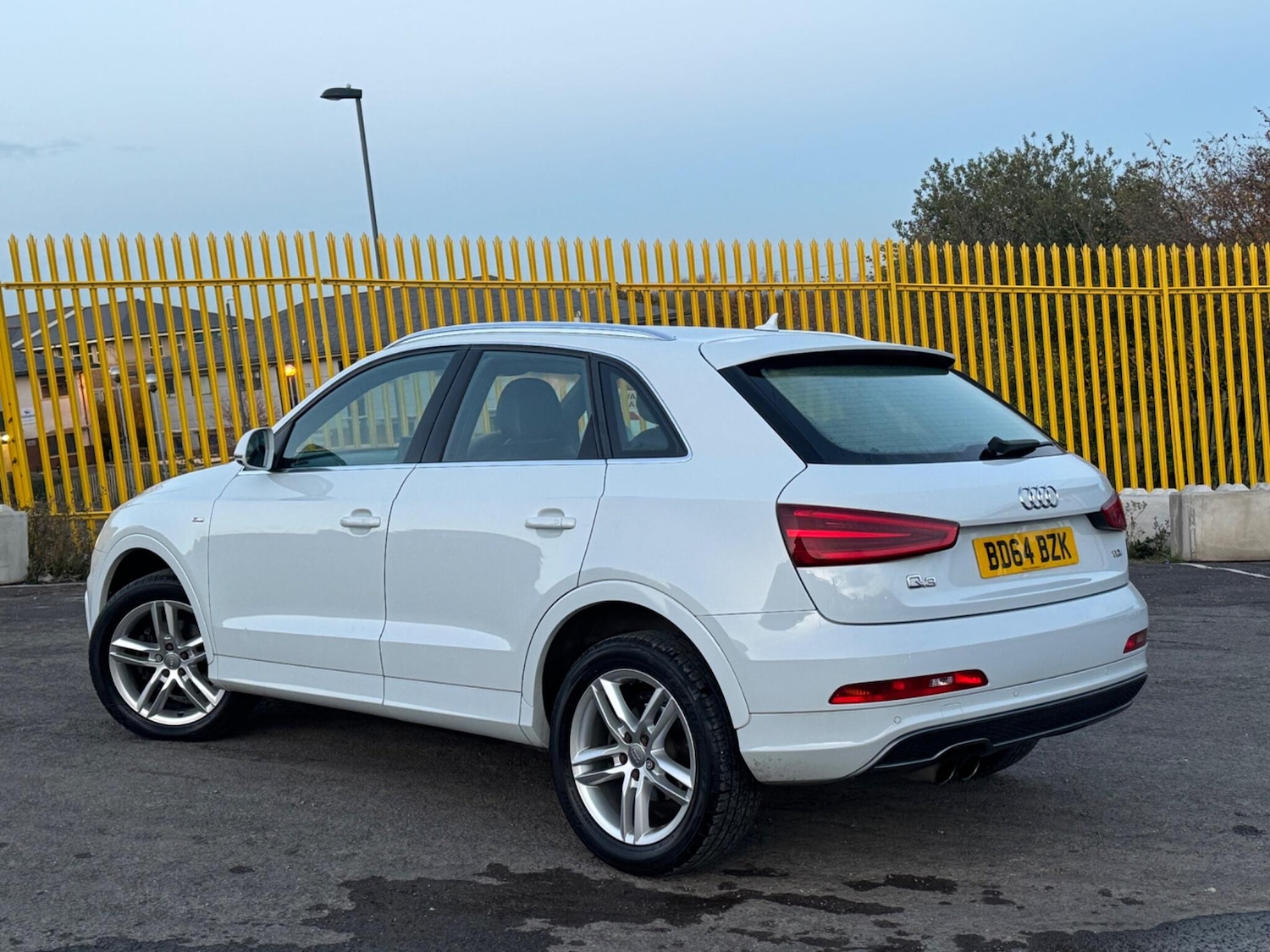 Used Audi Q3 2014 for sale - 76060454: Photo 2