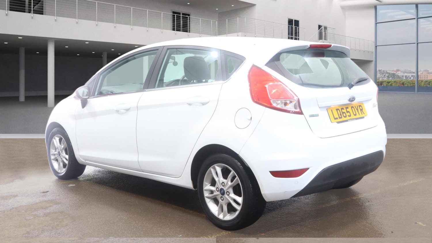 Used Ford Fiesta 2015 for sale - 77426157: Photo 2