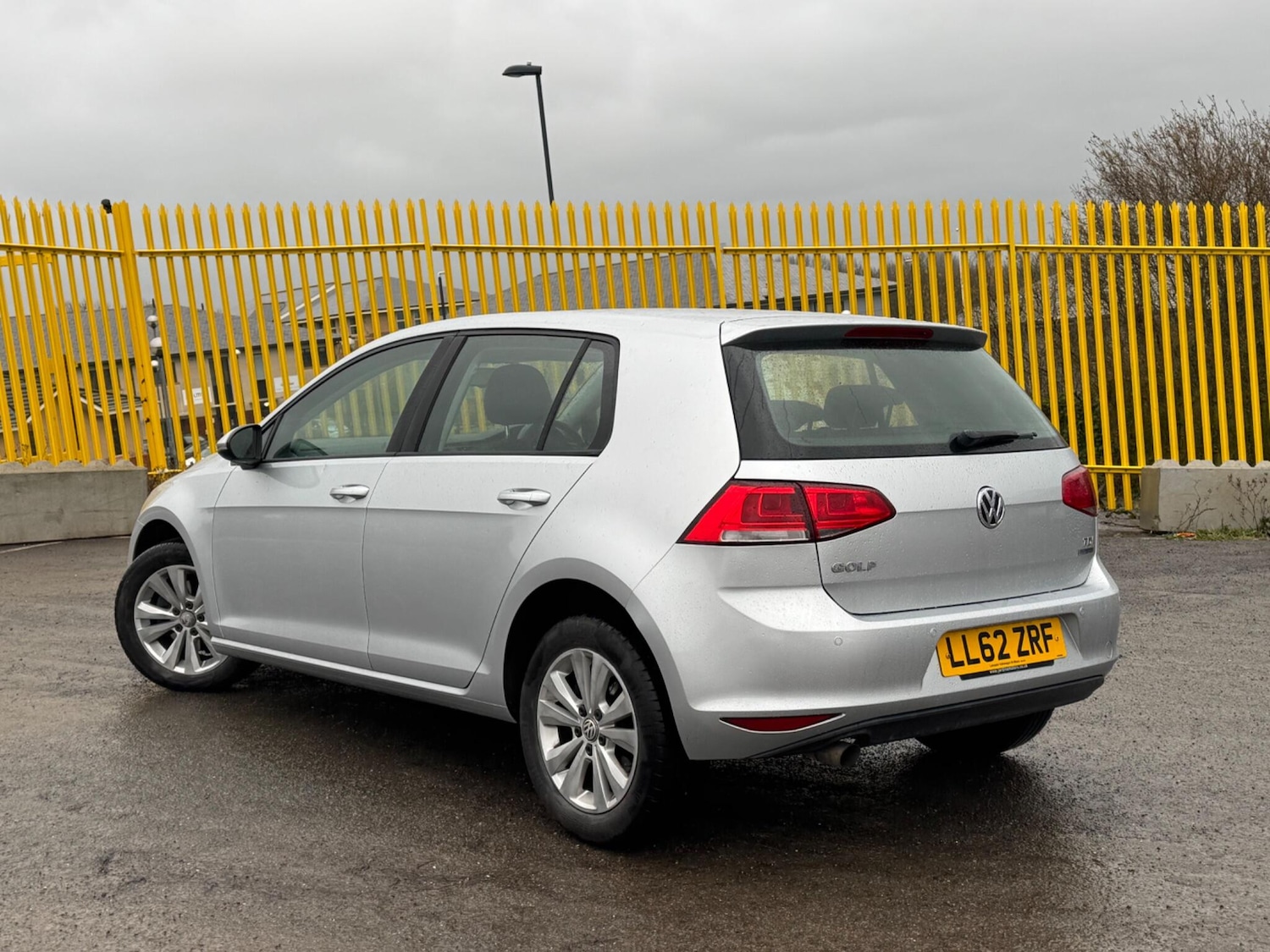 Used Volkswagen Golf 2012 for sale - 77646506: Photo 2