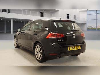Used Volkswagen Golf 2015 for sale - 77510197: Photo