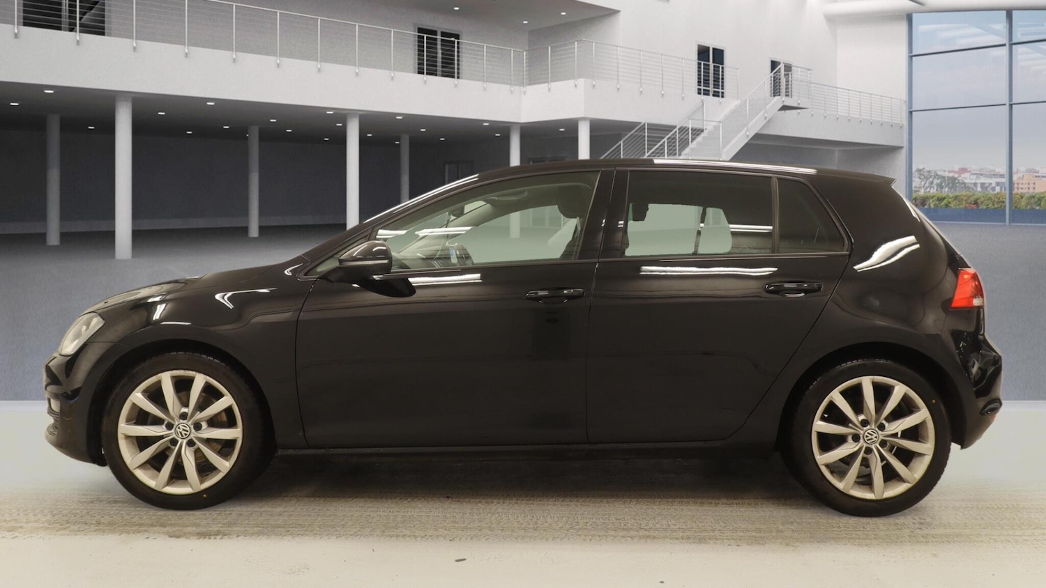 Used Volkswagen Golf 2015 for sale - 77510197: Photo 3
