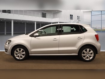 Used Volkswagen Polo 2011 for sale - 75682234: Photo