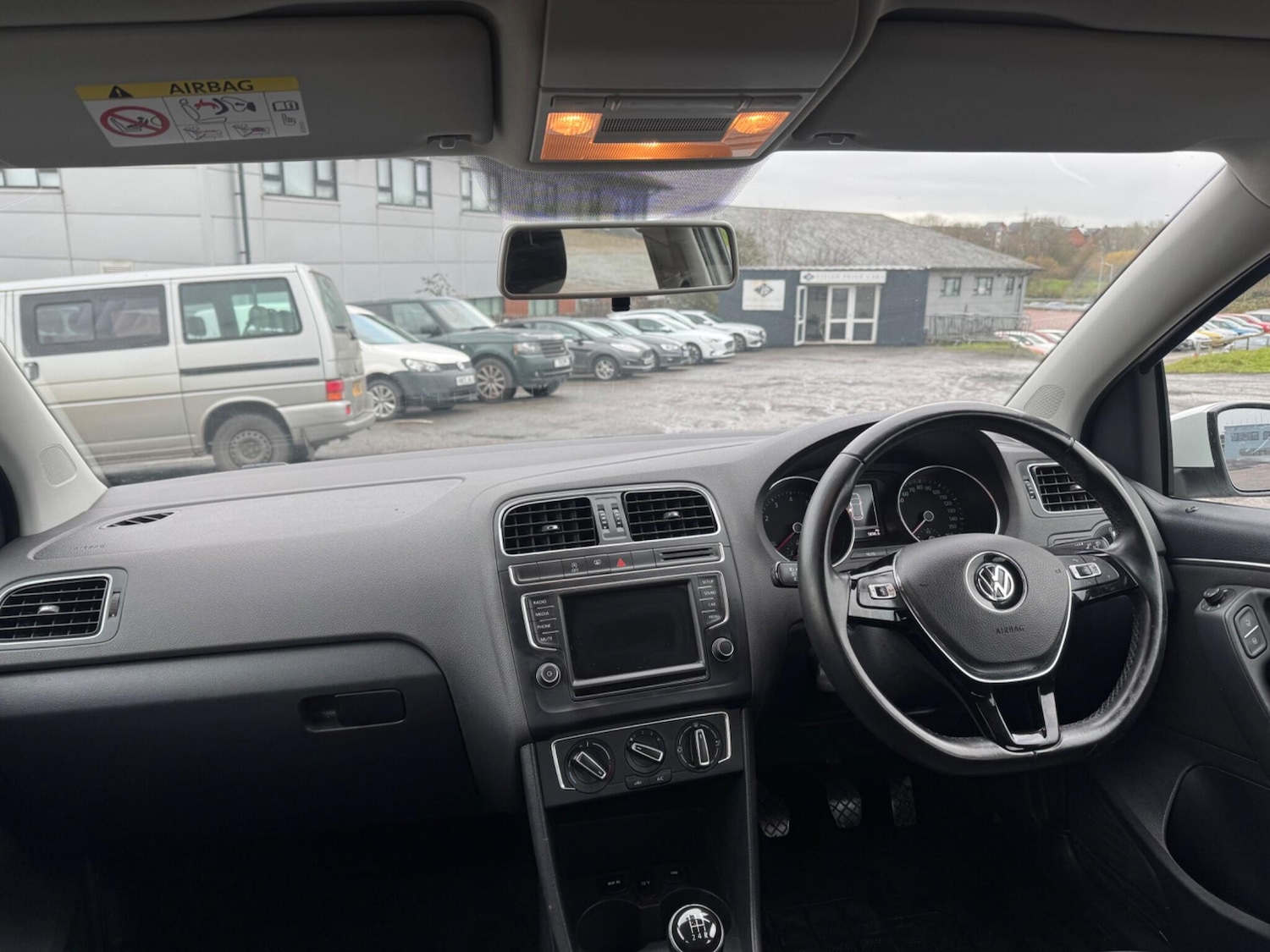 Used Volkswagen Polo 2015 for sale - 76839634: Photo 11