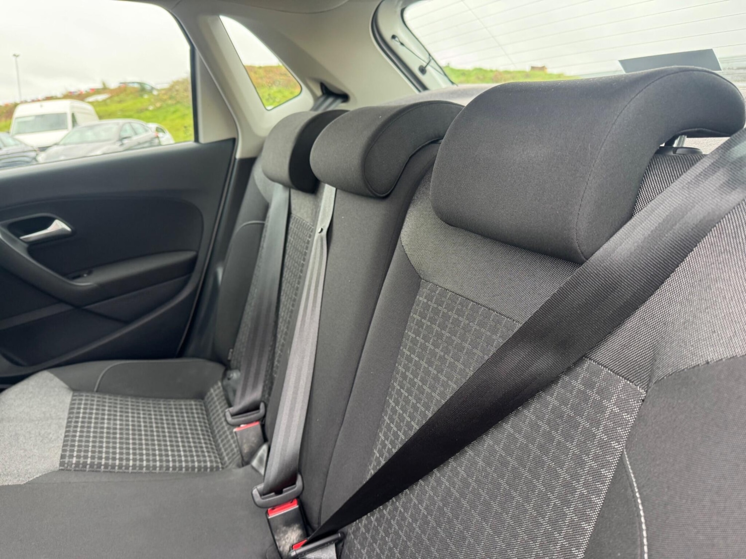 Used Volkswagen Polo 2015 for sale - 76839634: Photo 12