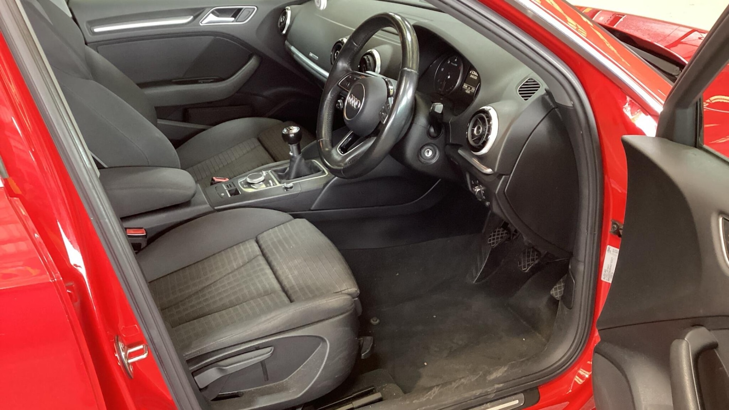 Used Audi A3 2016 for sale - 76988890: Photo 4