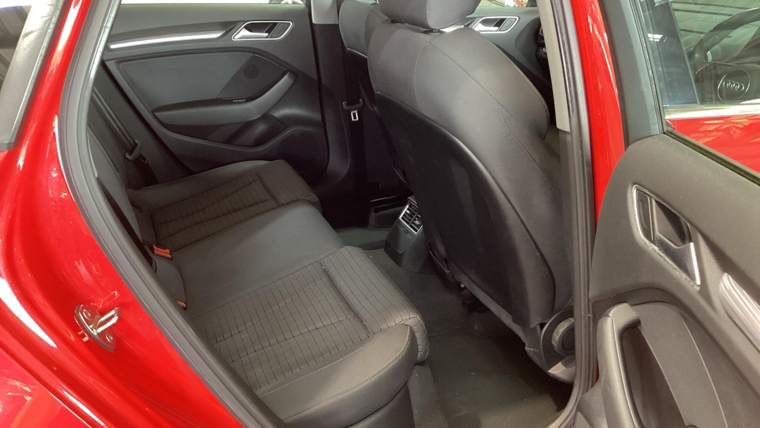 Used Audi A3 2016 for sale - 76988890: Photo 5