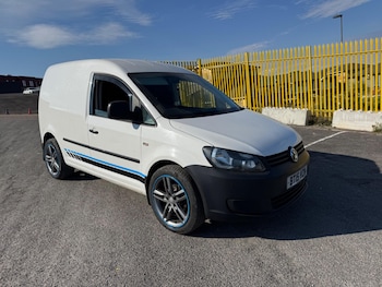 Used Volkswagen Caddy 2015 for sale - 79553532: Photo