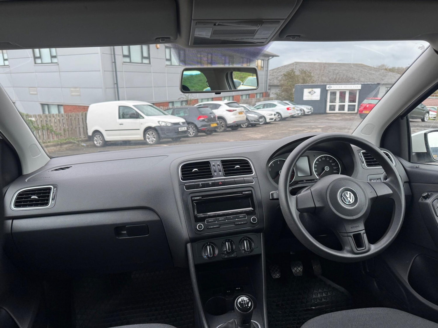 Used Volkswagen Polo 2012 for sale - 76318186: Photo 10