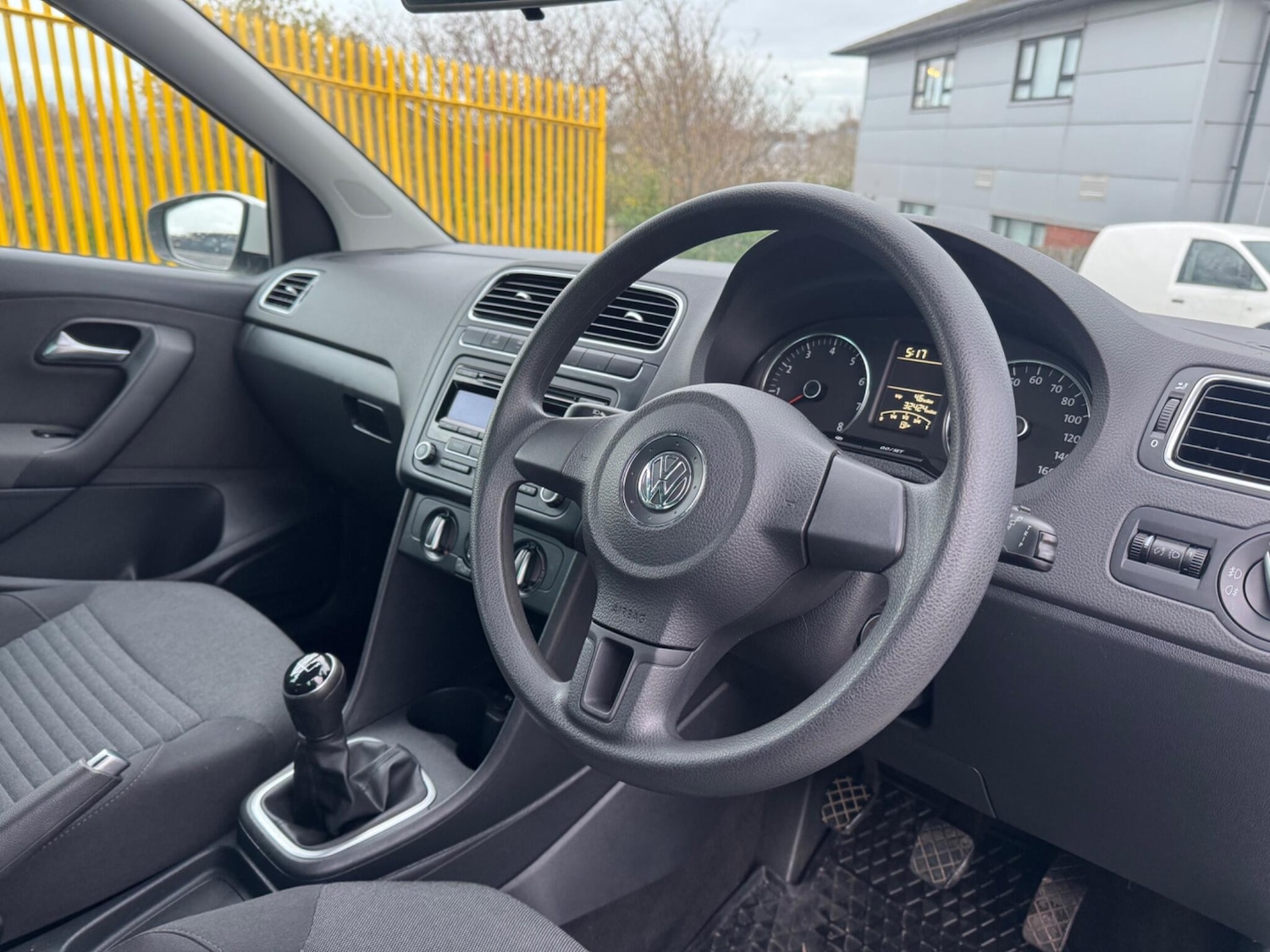 Used Volkswagen Polo 2012 for sale - 76318186: Photo 13