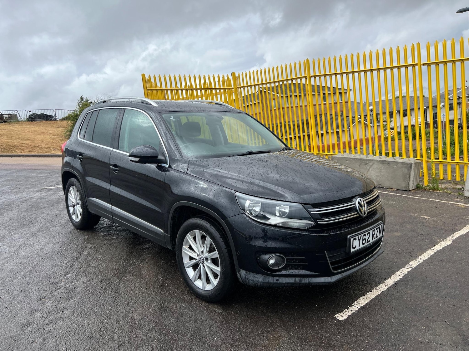 Used Volkswagen Tiguan 2012 for sale - 76990236: Photo 4