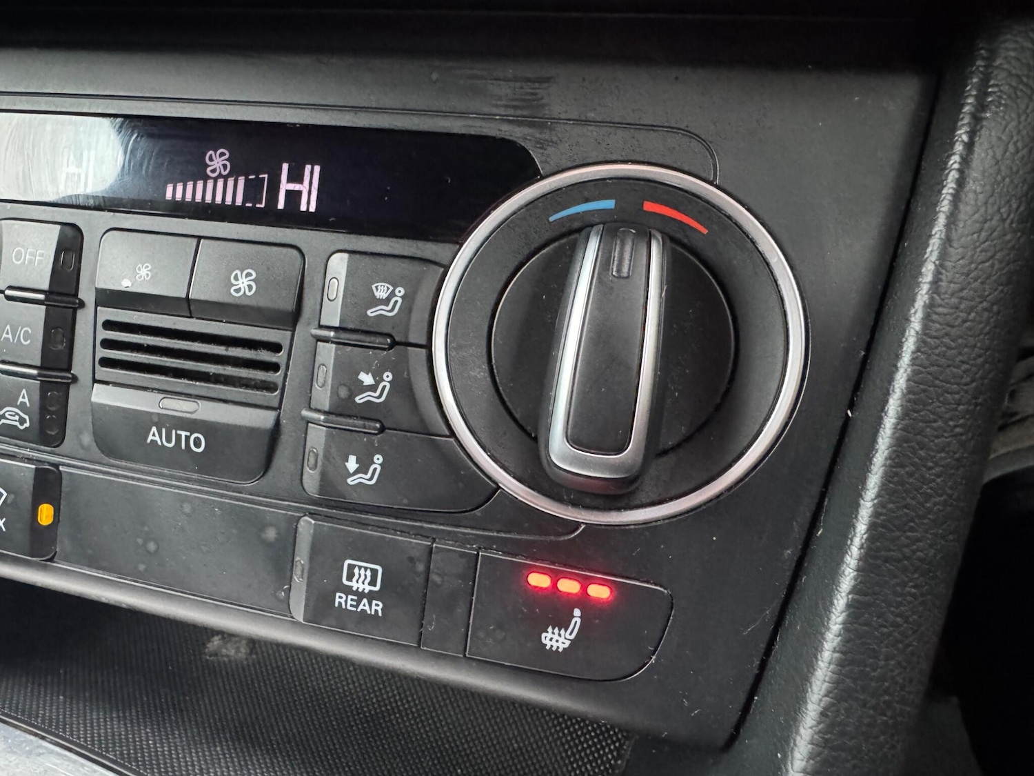 Used Audi Q3 2016 for sale - 77191046: Photo 14