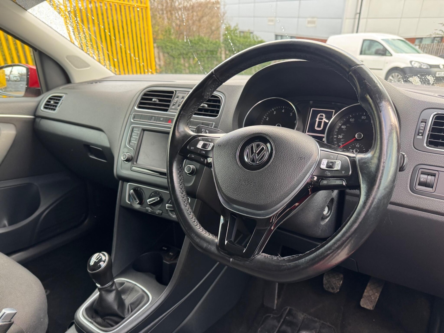 Used Volkswagen Polo 2016 for sale - 77978265: Photo 11