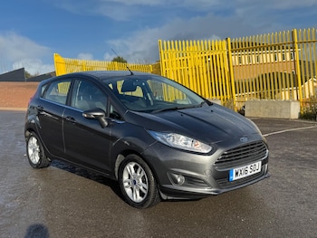 Used Ford Fiesta 2016 for sale - 76994030: Photo
