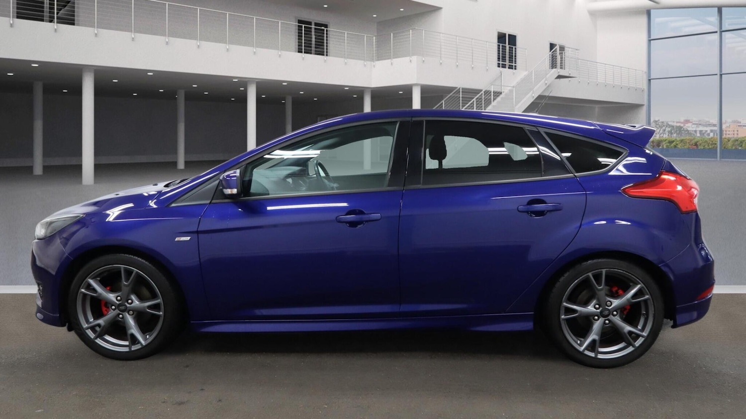 Used Ford Focus 2017 for sale - 77550341: Photo 3