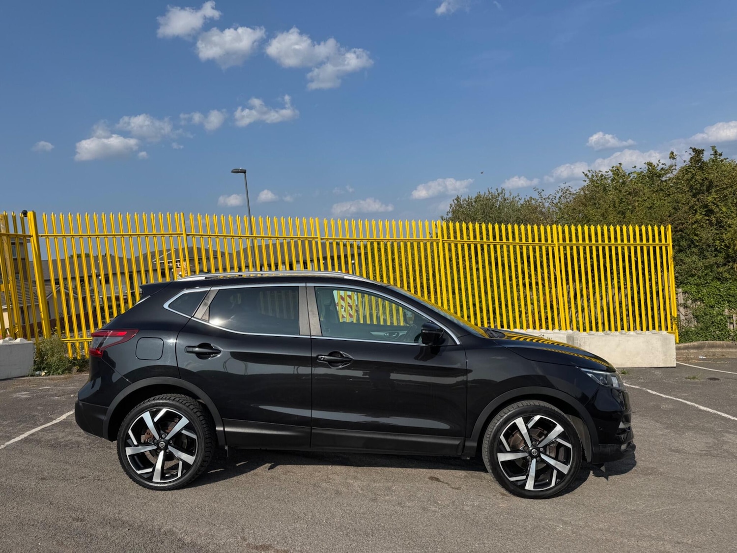 Used Nissan Qashqai 2017 for sale - 76095113: Photo 5