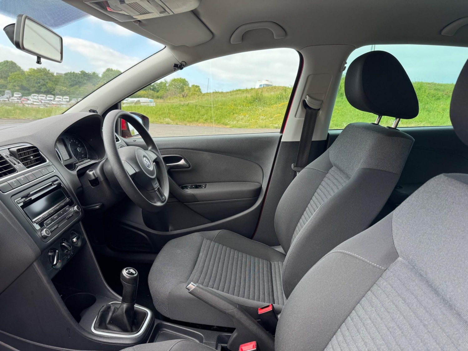 Used Volkswagen Polo 2012 for sale - 76456609: Photo 8