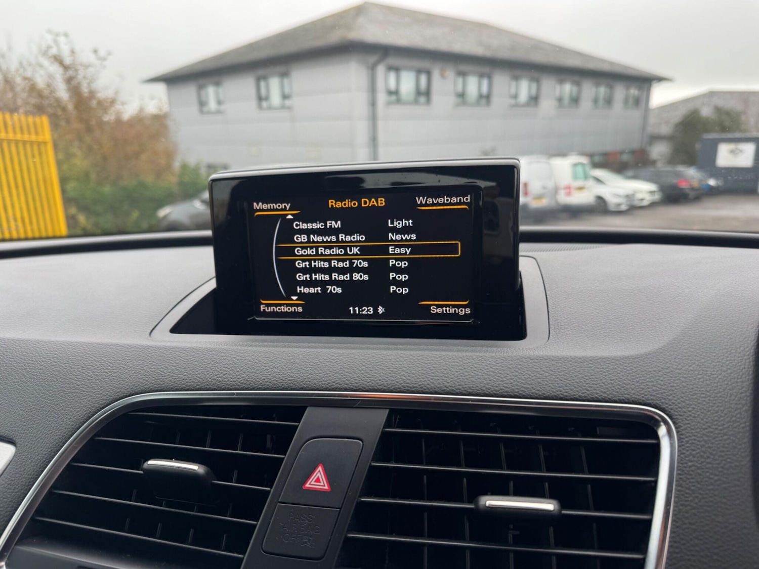 Used Audi Q3 2014 for sale - 76398091: Photo 14