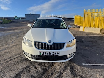 Used Skoda Octavia 2015 for sale - 76701784: Photo