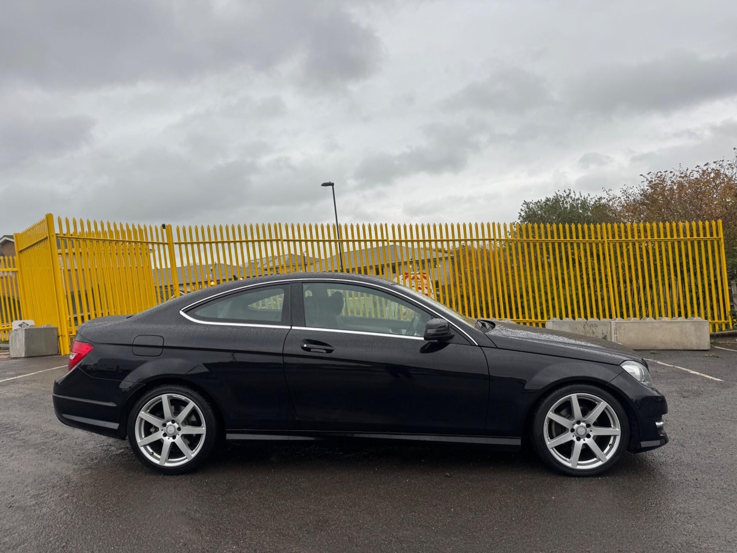 Used Mercedes-Benz C Class 2012 for sale - 76991634: Photo 5