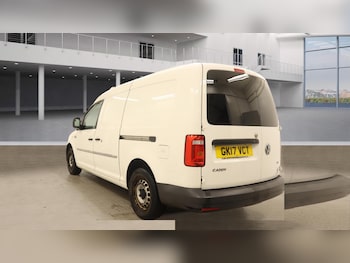 Used Volkswagen Caddy Maxi 2017 for sale - 77768821: Photo