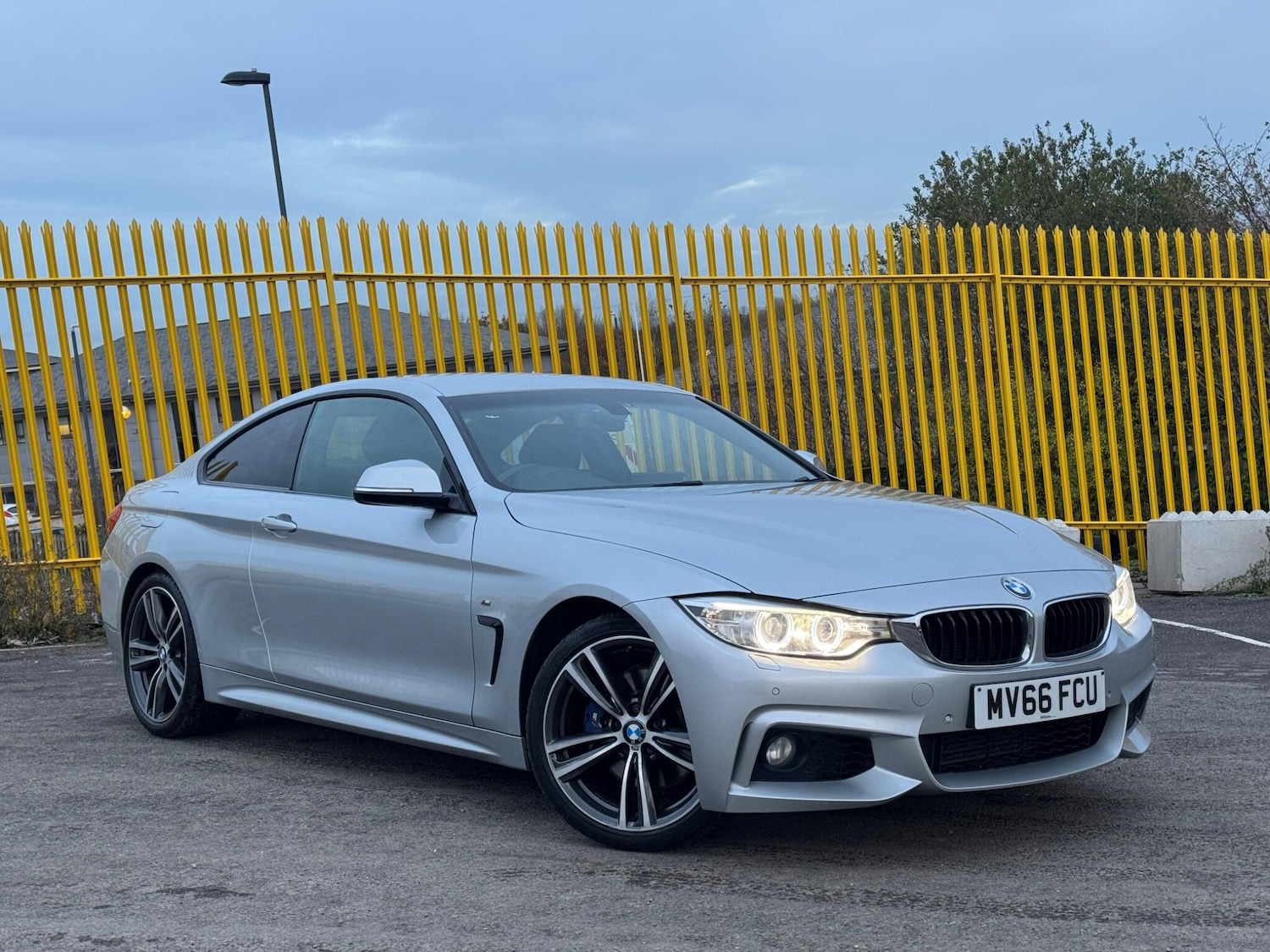 Used BMW 4 Series 2016 for sale - 76201324: Photo 1