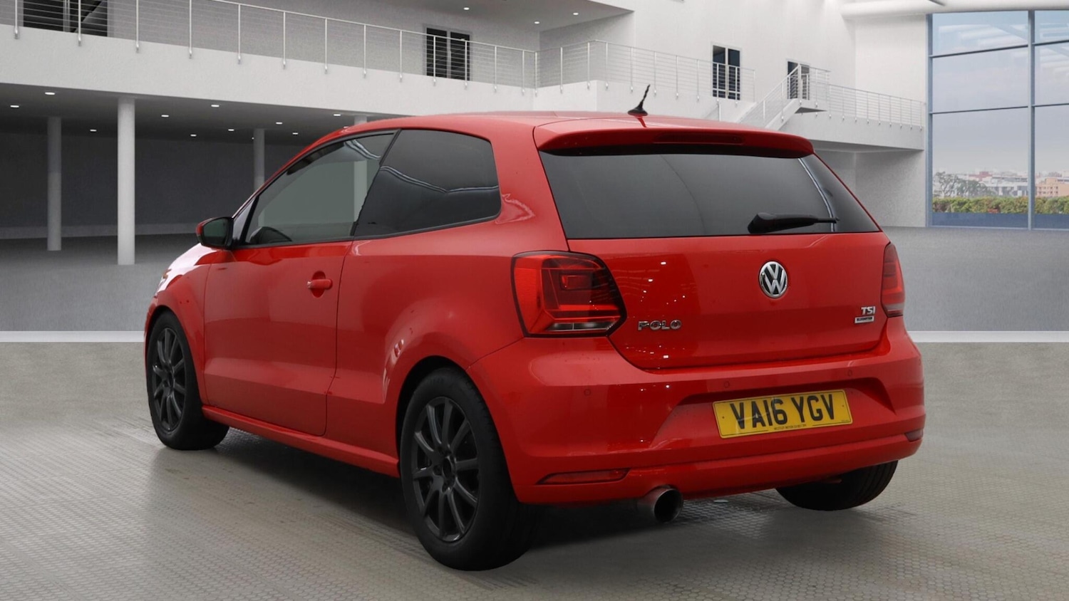 Used Volkswagen Polo 2016 for sale - 76315234: Photo 2