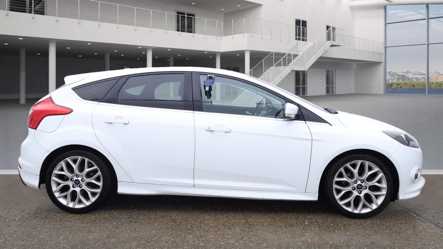 Used Ford Focus for sale - 76995293: Photo 3