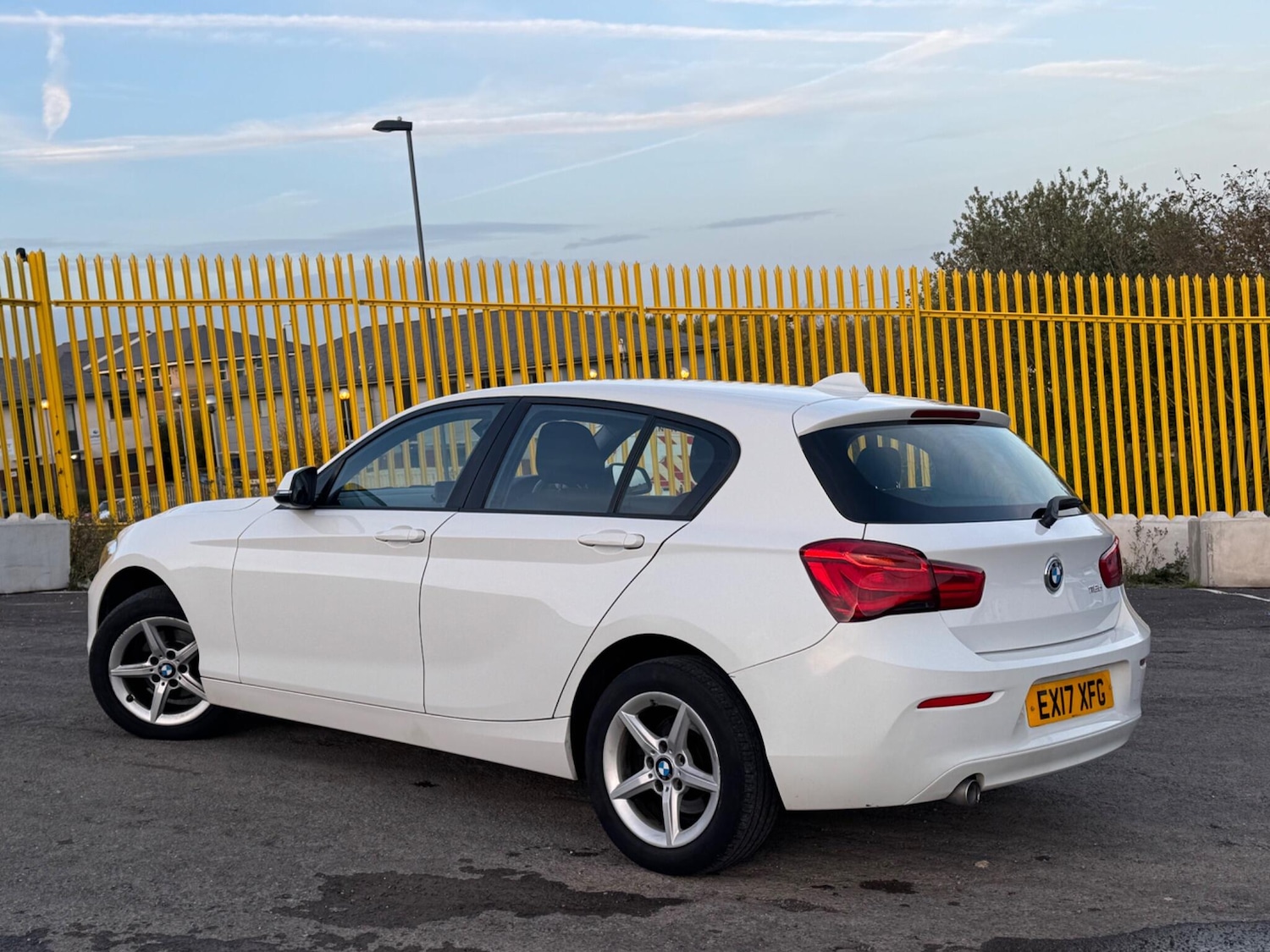 Used BMW 1 Series 2017 for sale - 76349036: Photo 2