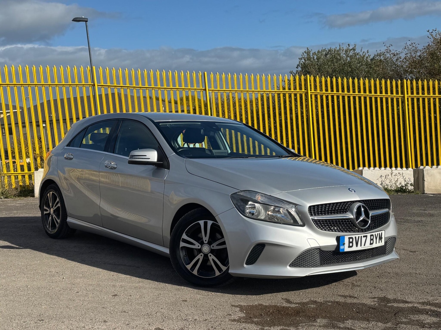 Used Mercedes-Benz A-Class 2017 for sale - 76348955: Photo 1