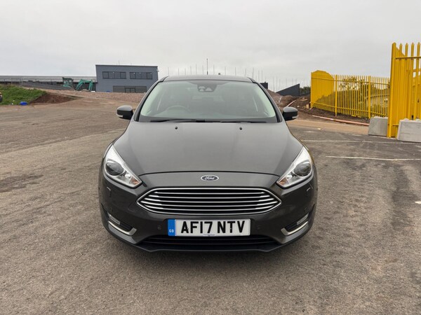 Used Ford Focus 2017 for sale - 76179305: Photo 3
