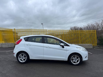 Used Ford Fiesta 2012 for sale - 77101721: Photo