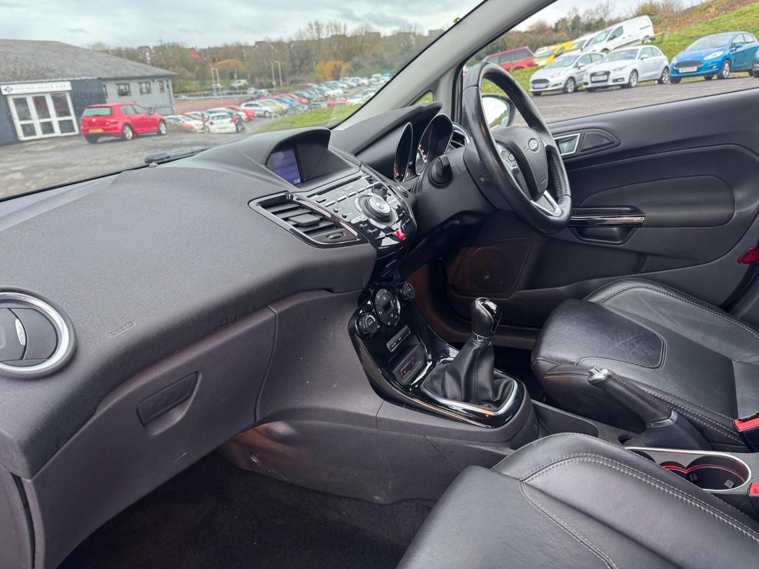 Used Ford Fiesta 2017 for sale - 76865187: Photo 10