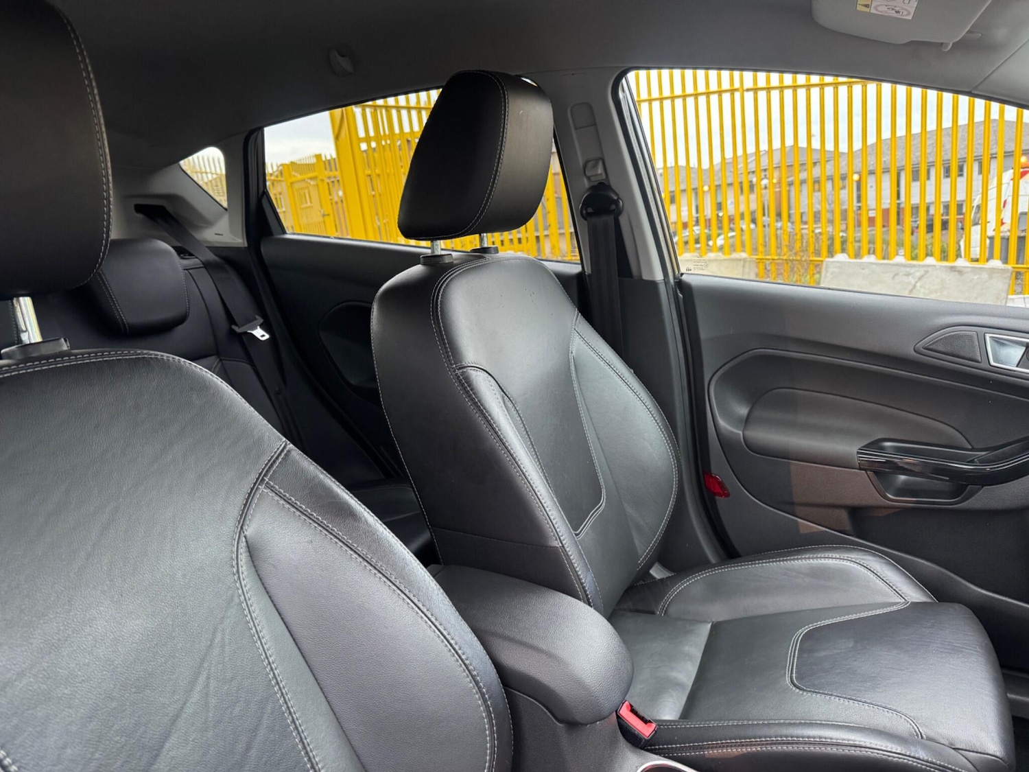 Used Ford Fiesta 2017 for sale - 76865187: Photo 16