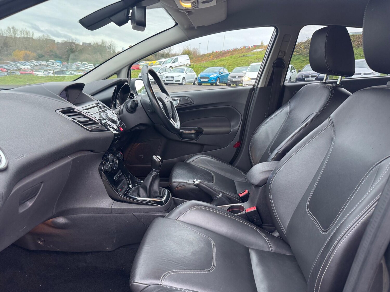 Used Ford Fiesta 2017 for sale - 76865187: Photo 9