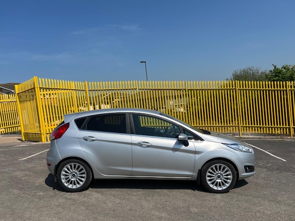 Used Ford Fiesta 2013 for sale - 74489190: Photo 6