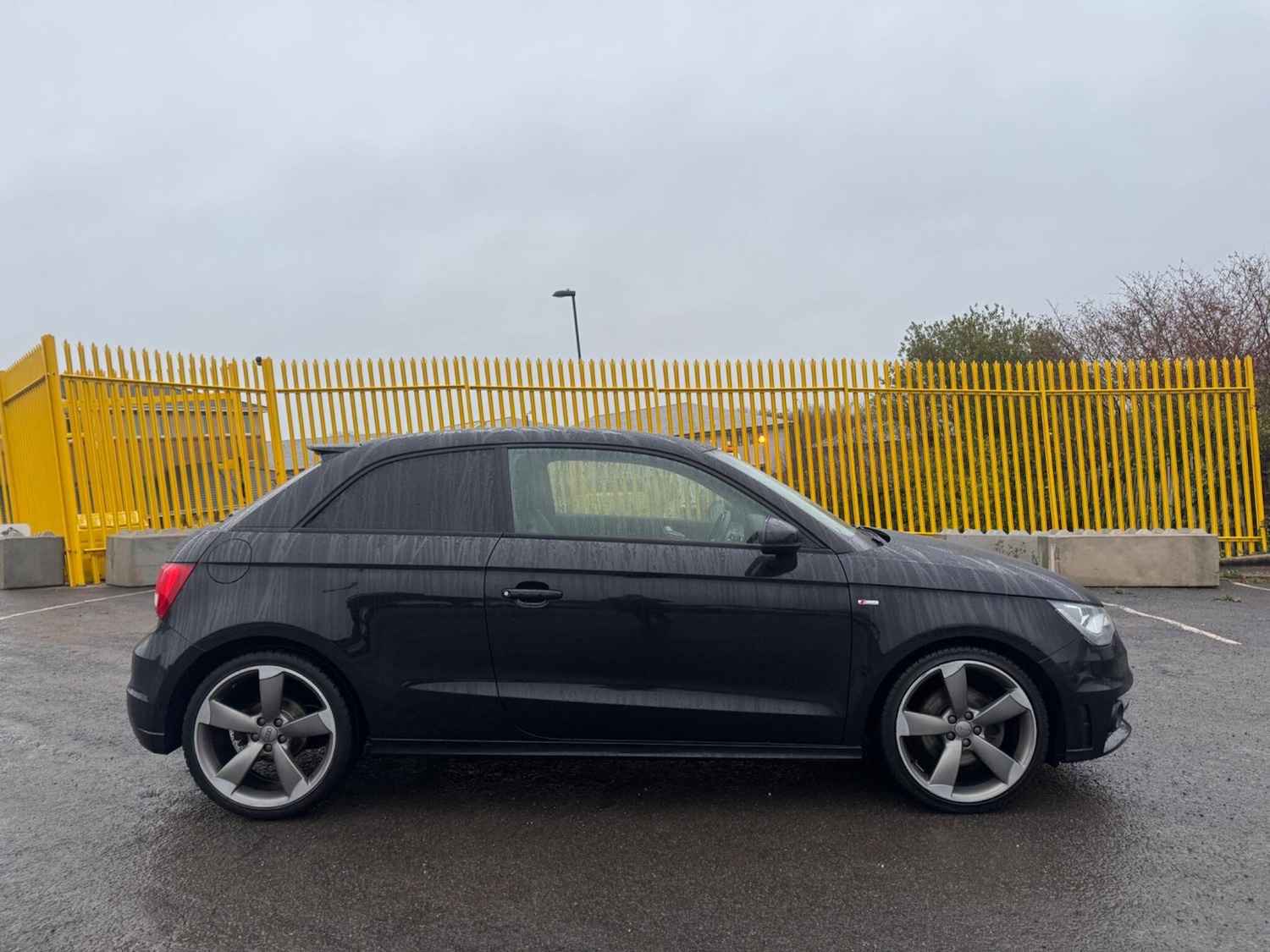 Used Audi A1 for sale - 76996350: Photo 5