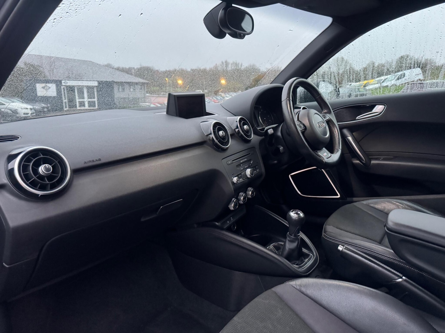 Used Audi A1 for sale - 76996350: Photo 8