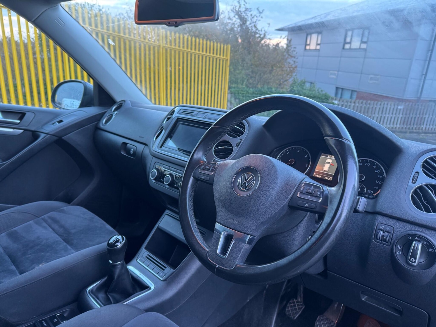 Used Volkswagen Tiguan 2012 for sale - 76314516: Photo 10