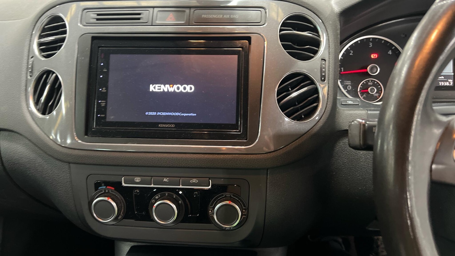 Used Volkswagen Tiguan 2012 for sale - 76314516: Photo 6