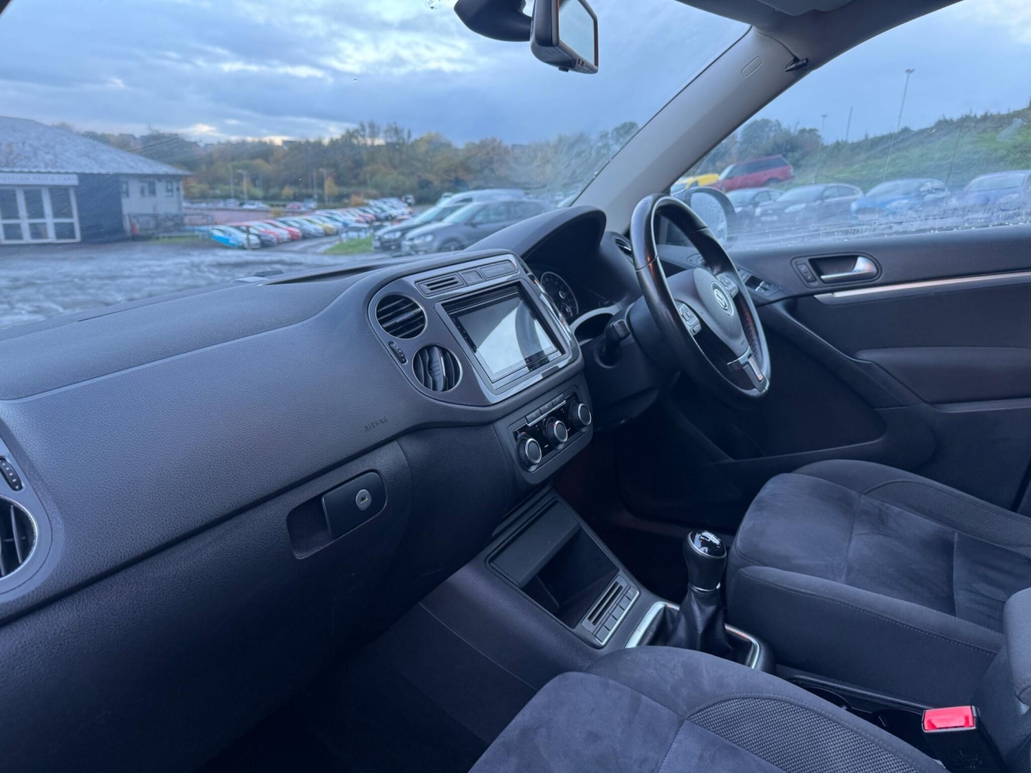 Used Volkswagen Tiguan 2012 for sale - 76314516: Photo 8