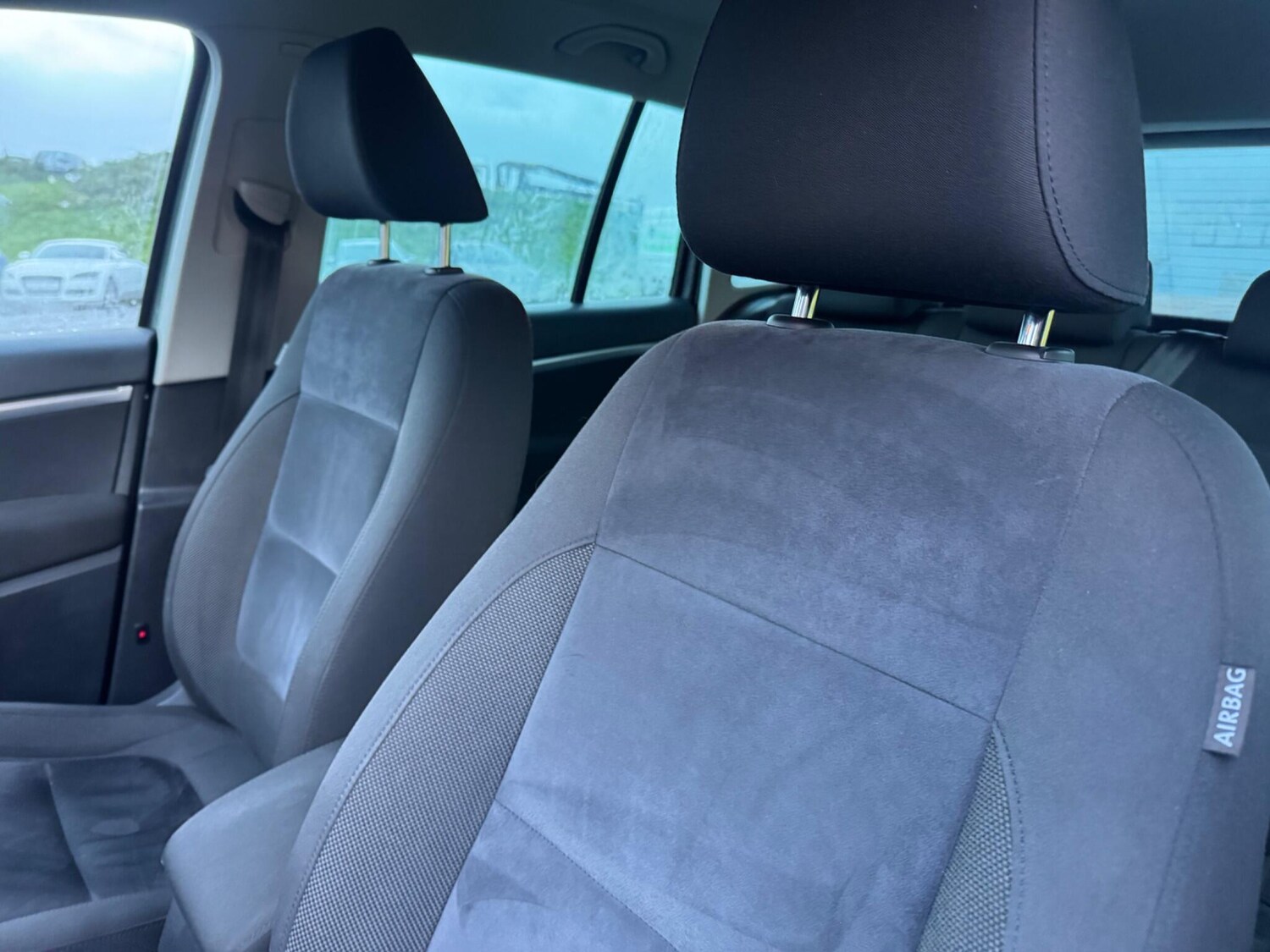 Used Volkswagen Tiguan 2012 for sale - 76314516: Photo 9