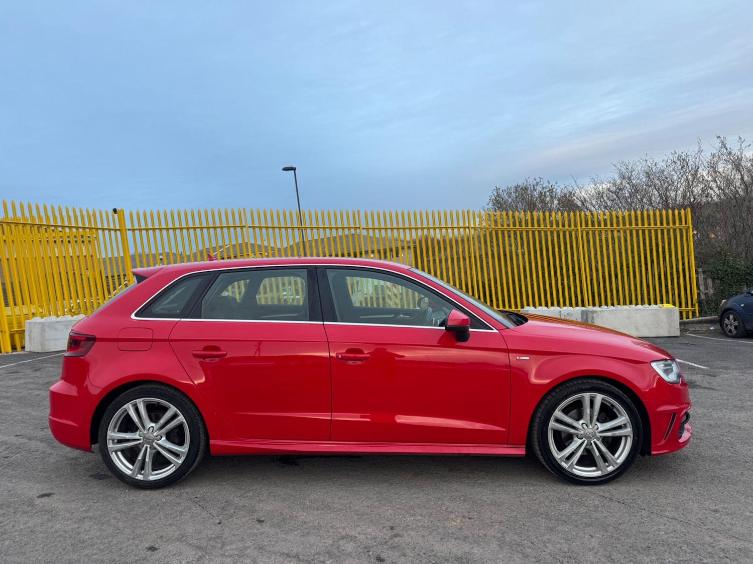 Used Audi A3 2014 for sale - 76839637: Photo 5