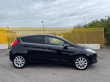 Used Ford Fiesta 2016 for sale - 78320317: Photo