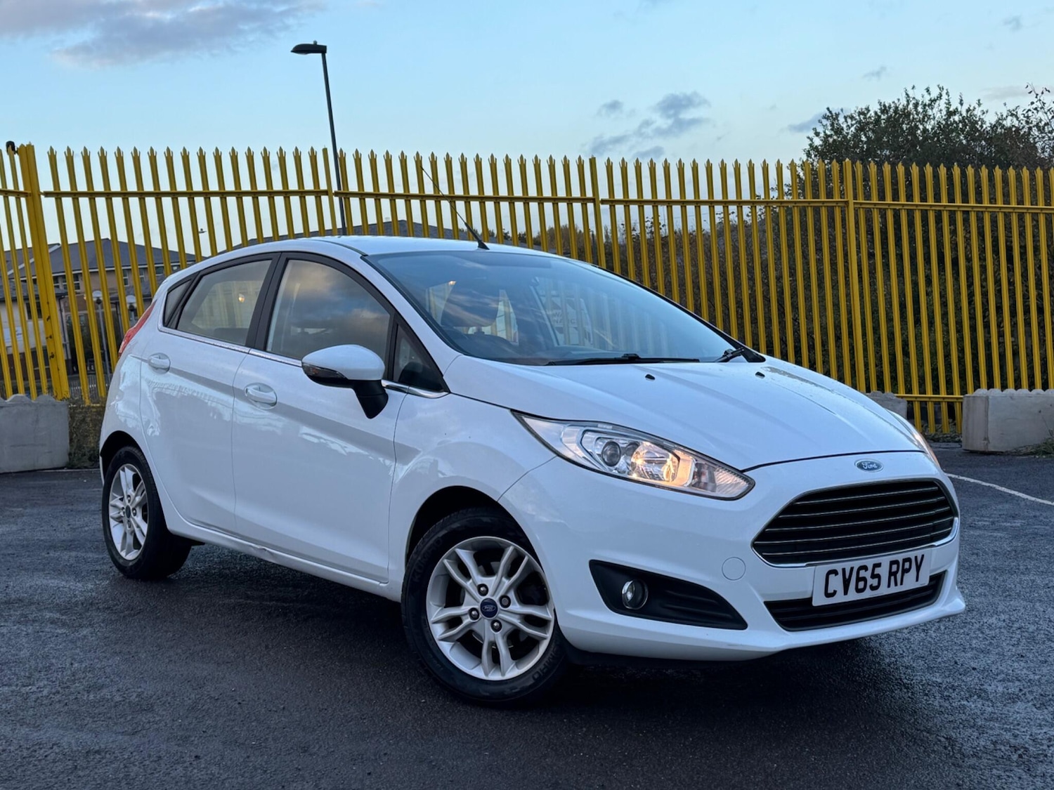 Used Ford Fiesta 2016 for sale - 76326400: Photo 1