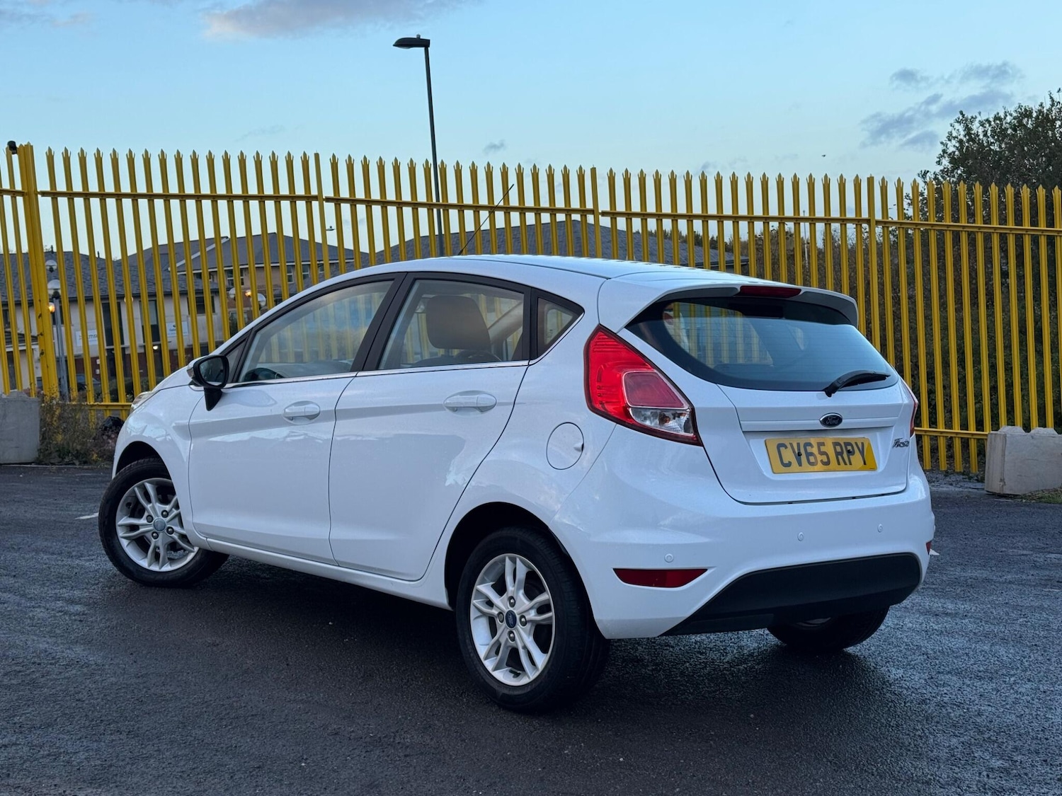 Used Ford Fiesta 2016 for sale - 76326400: Photo 2
