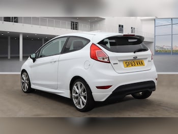 Used Ford Fiesta 2013 for sale - 76013411: Photo