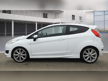 Used Ford Fiesta 2013 for sale - 76013411: Photo