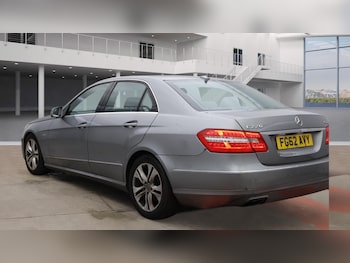 Used Mercedes-Benz E Class 2012 for sale - 77191852: Photo